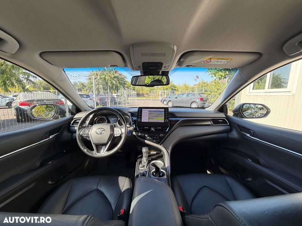 Toyota Camry 2.5 Exclusive - 11