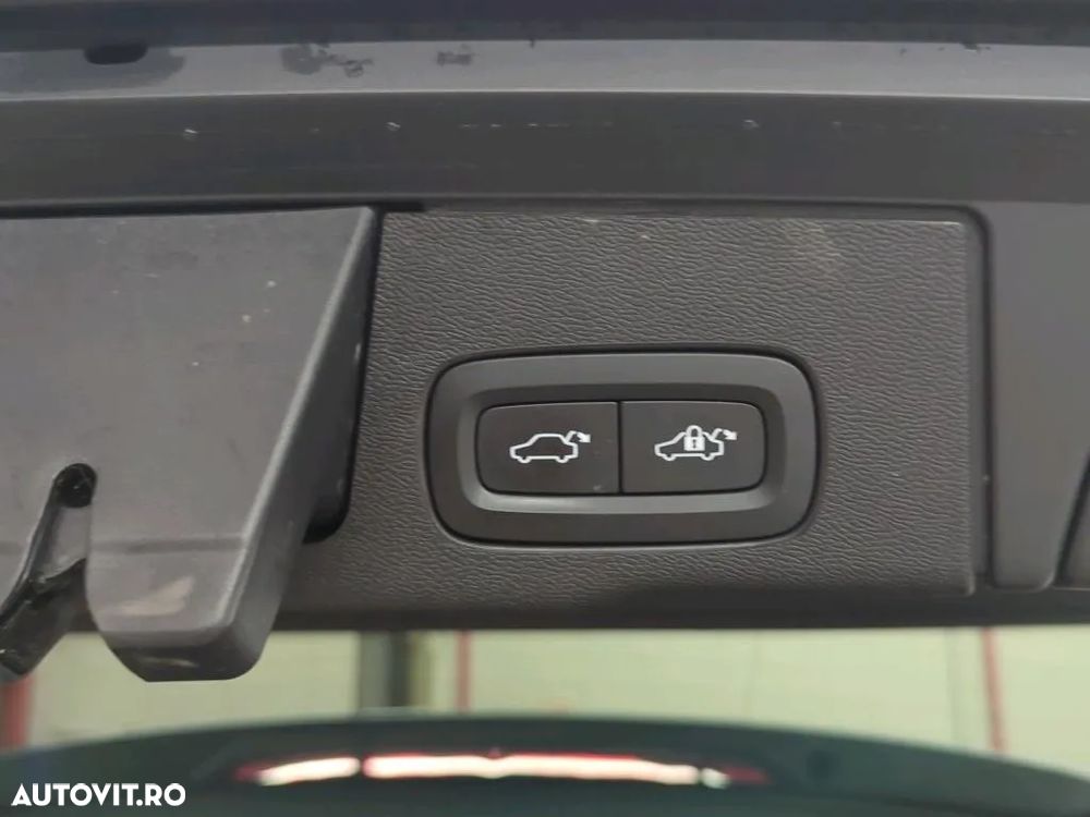 Volvo XC 60 Recharge T8 Twin Engine eAWD Polestar Engineered - 9