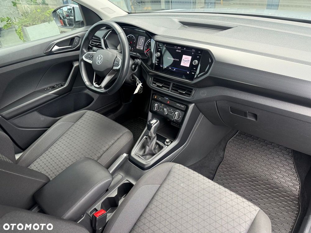 Volkswagen T-Cross - 18