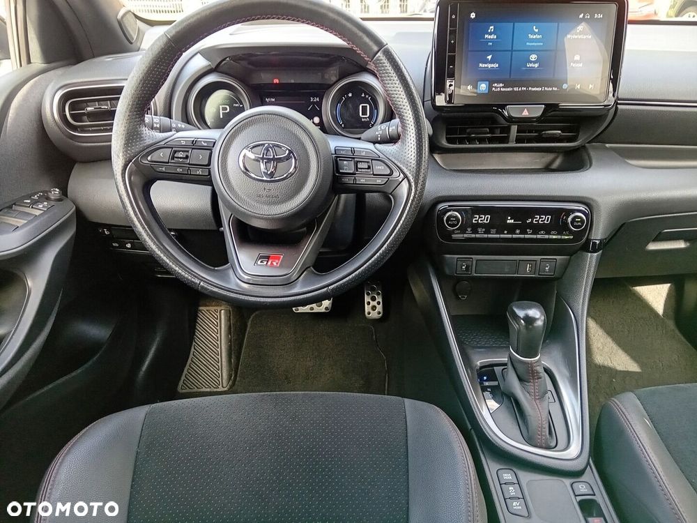 Toyota Yaris - 12