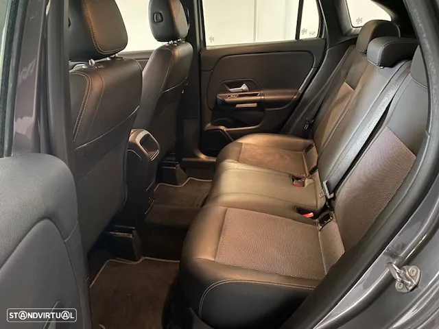 Mercedes-Benz GLA 180 d Style - 10