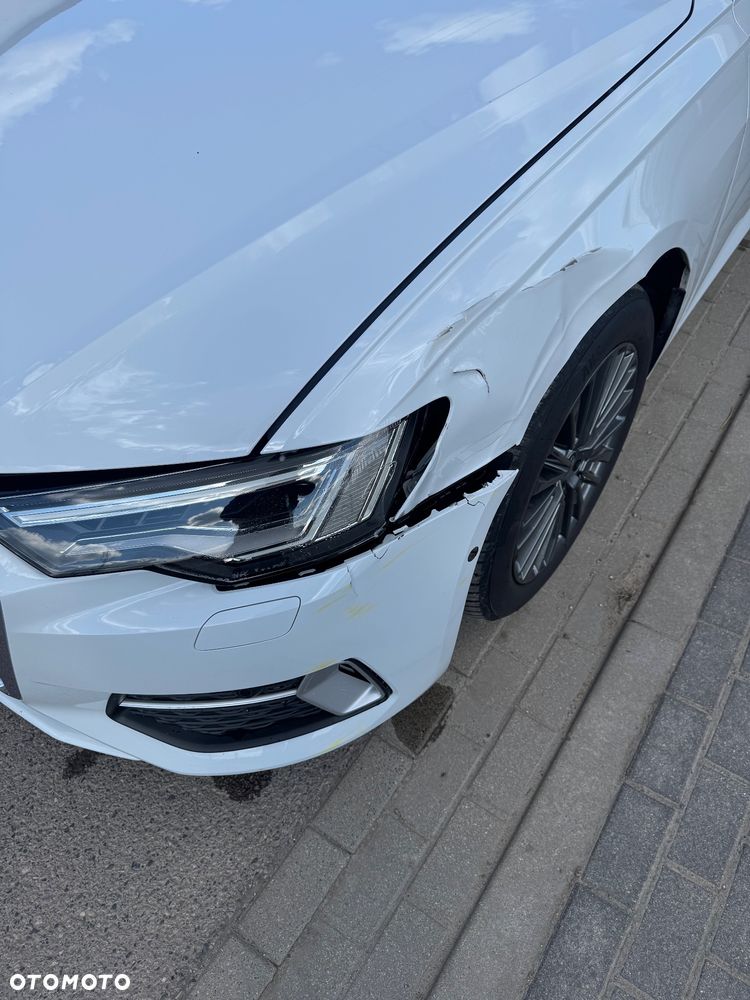 Audi A6 Avant 40 TDI quattro S tronic advanced - 12