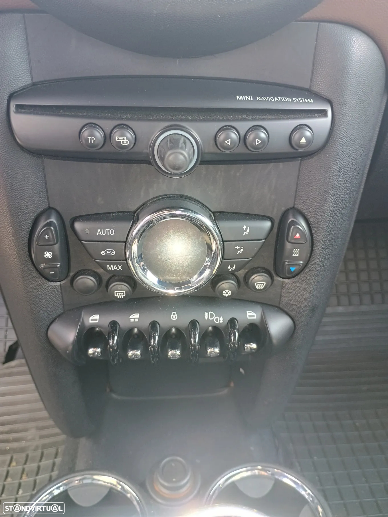 MINI Cabrio Cooper SD Highgate - 12