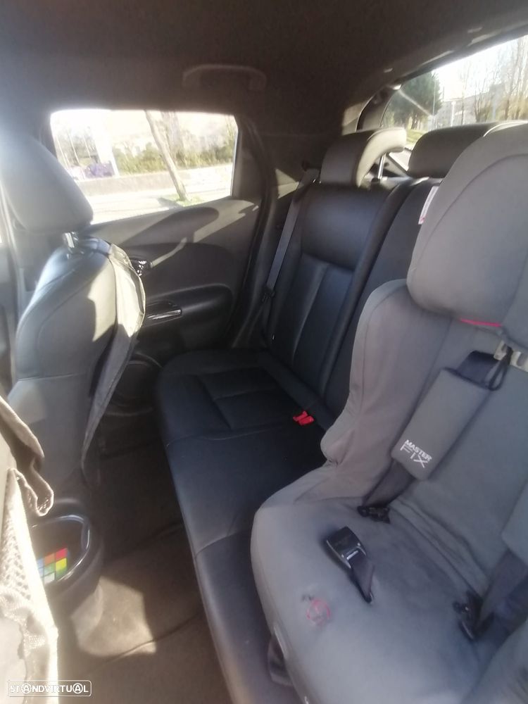 Nissan Juke 1.6 Xtronic Tekna - 19