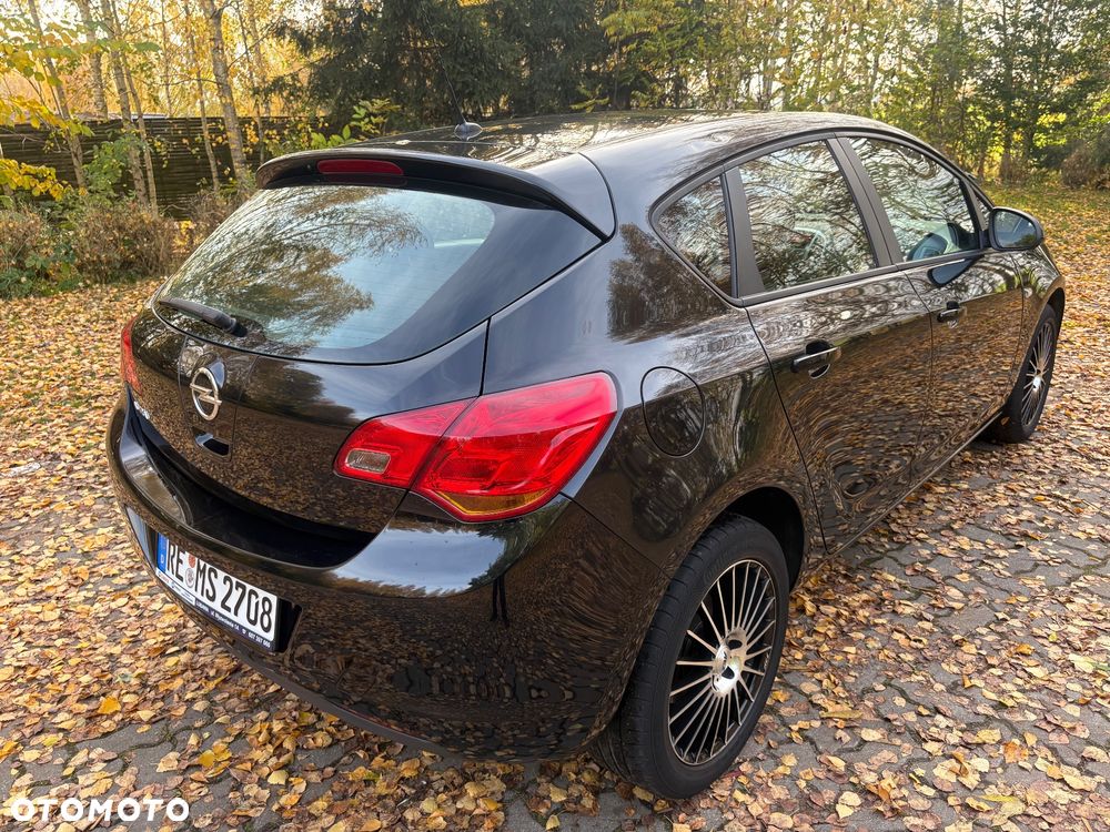 Opel Astra 1.6 Active - 26