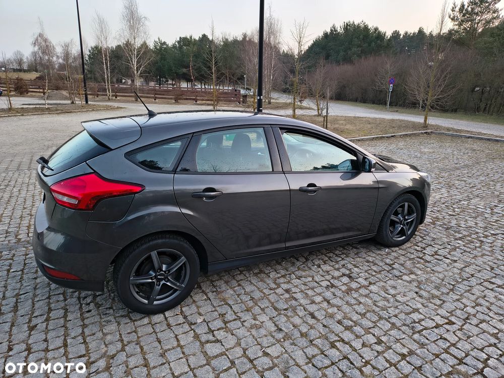 Ford Focus 1.6 Edition - 23