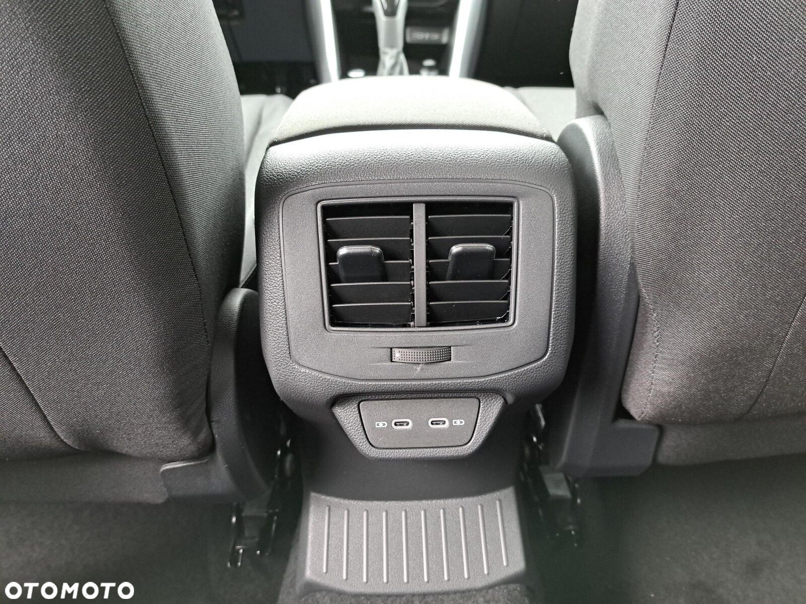 Volkswagen T-Roc 1.5 TSI Life Plus DSG - 17