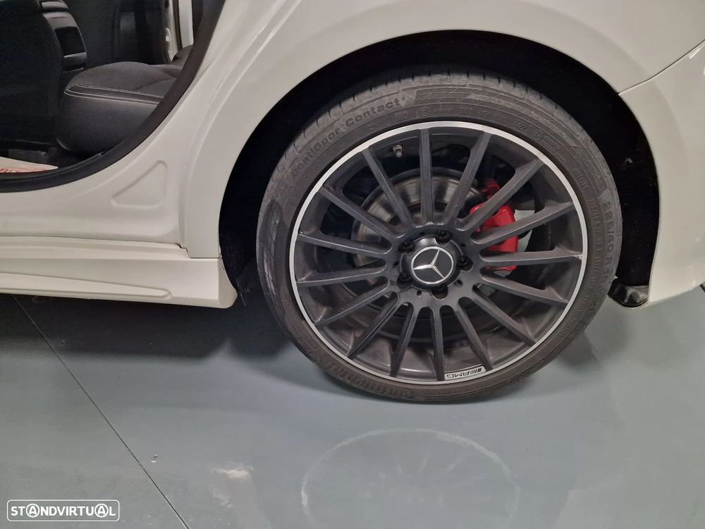 Mercedes-Benz A 180 CDI BE AMG Line - 29