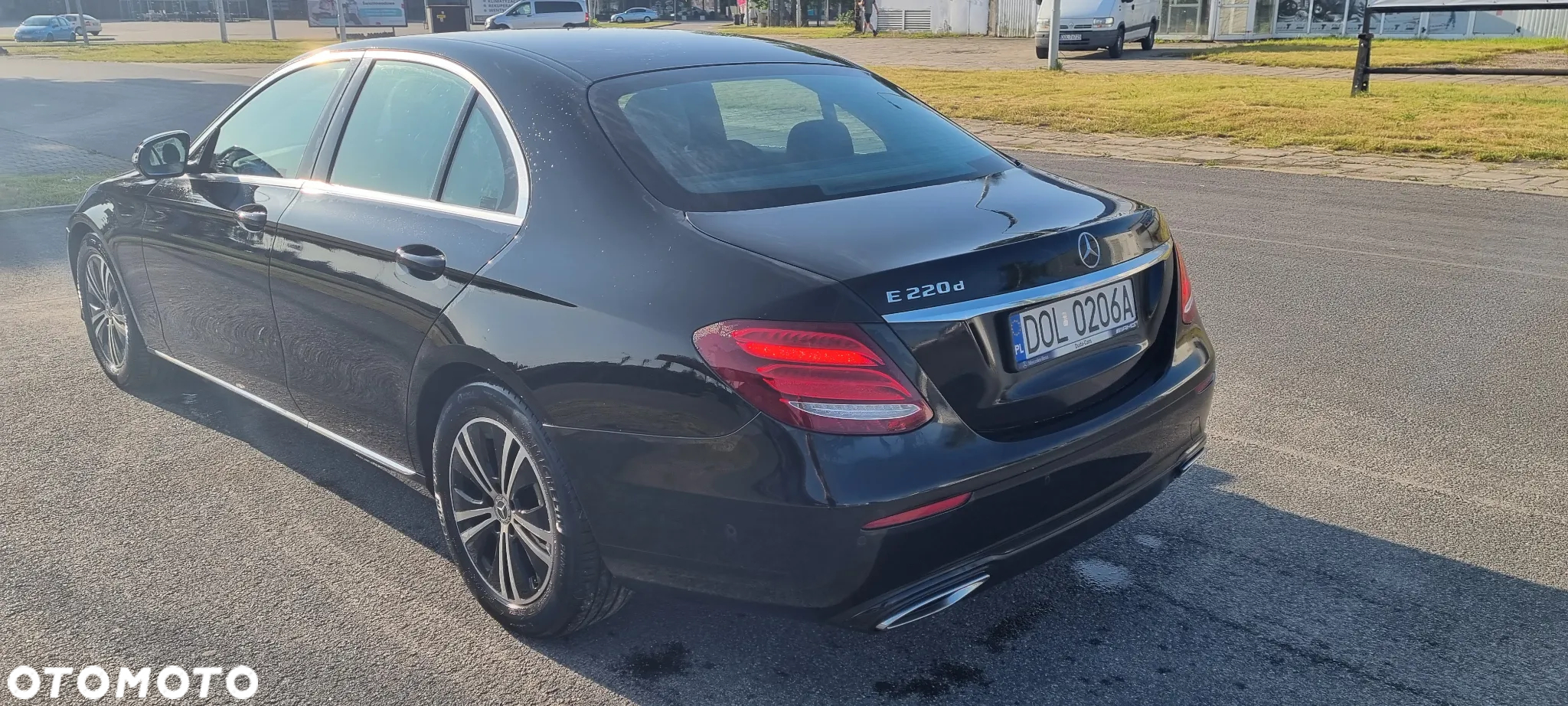 Mercedes-Benz Klasa E 220 d 9G-TRONIC - 4