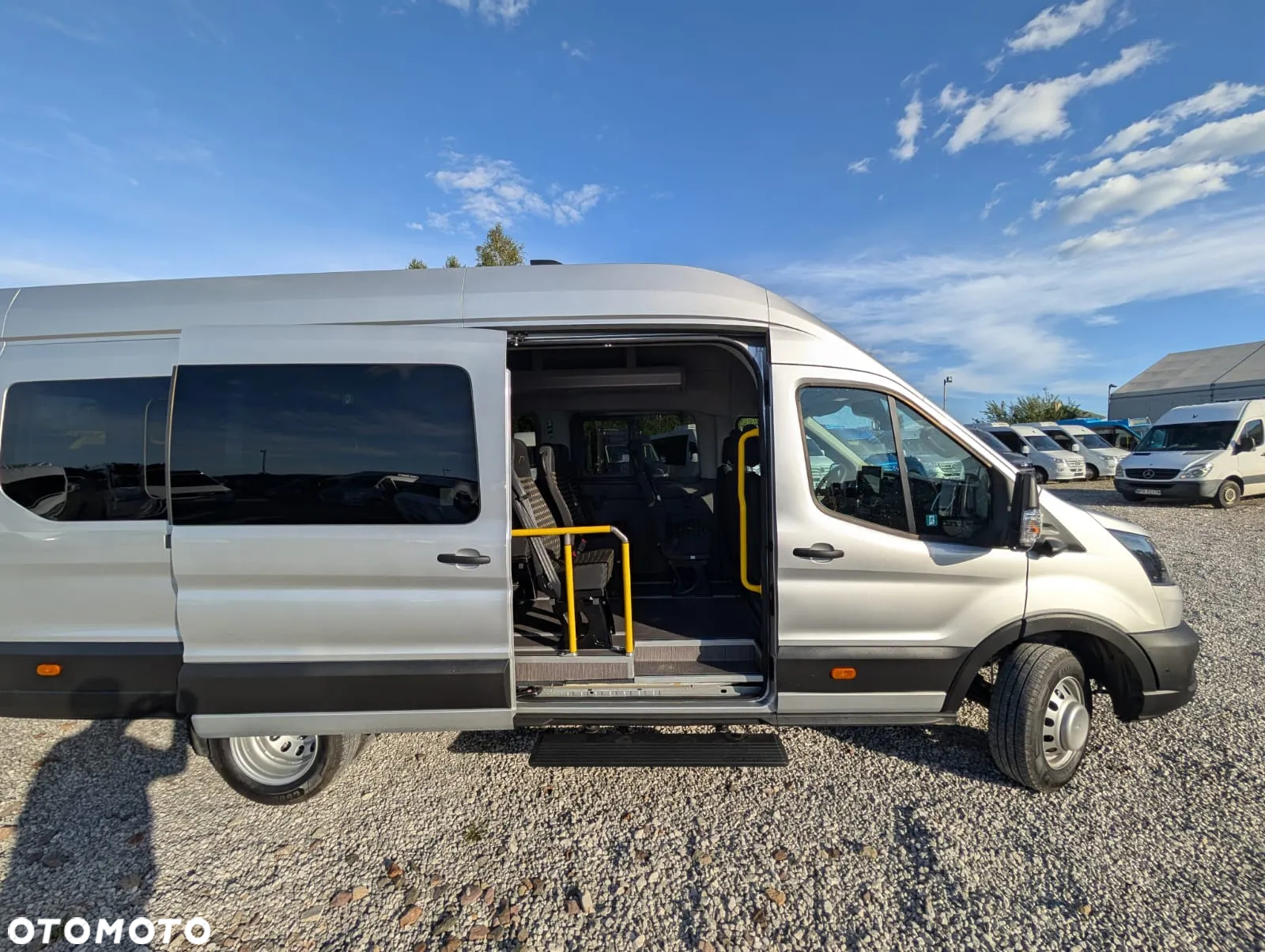 Ford Transit - 13