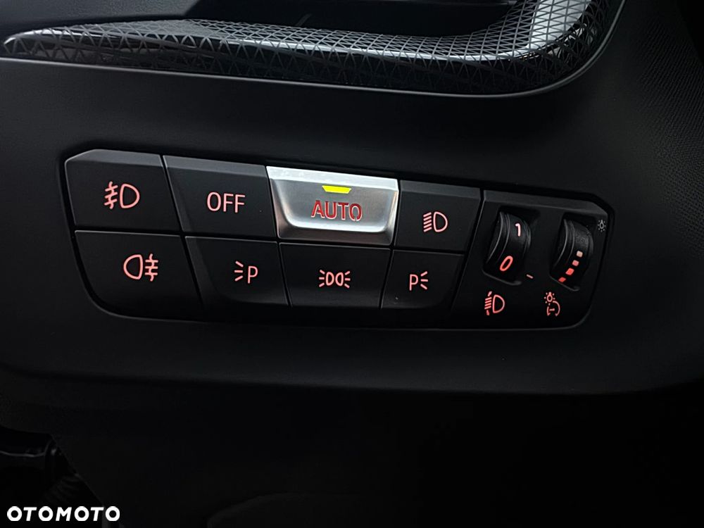 BMW Seria 2 220d Sport - 20