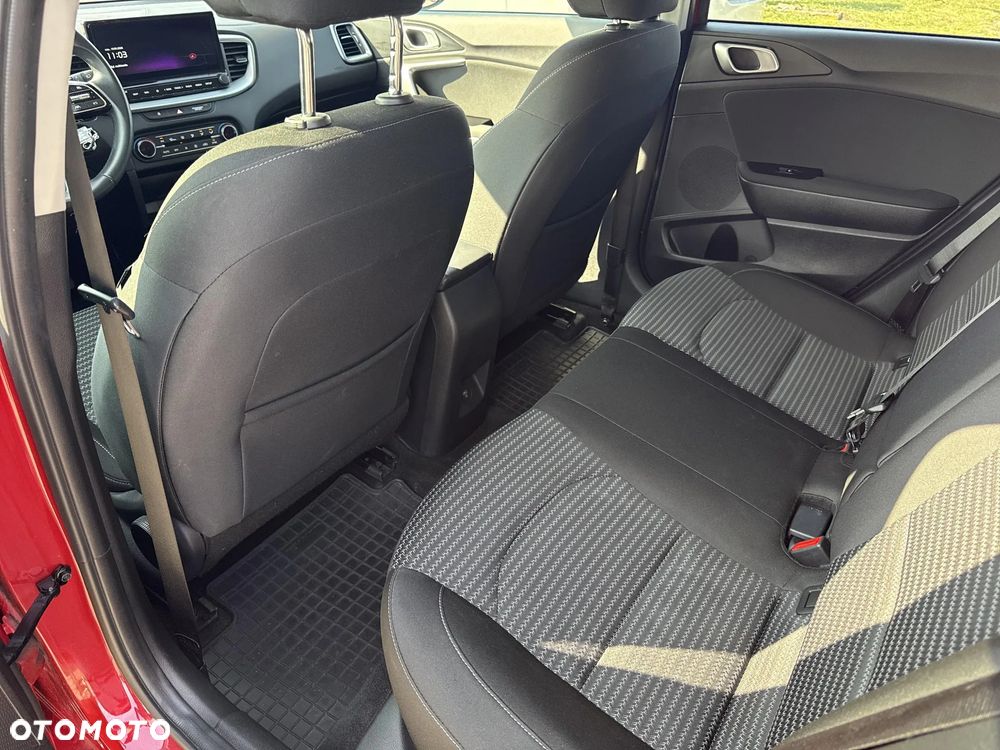 Kia Ceed 1.5 T-GDI M DCT - 25