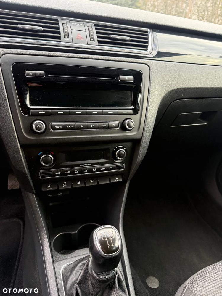 Skoda RAPID Spb 1.2 TSI Active Max - 13