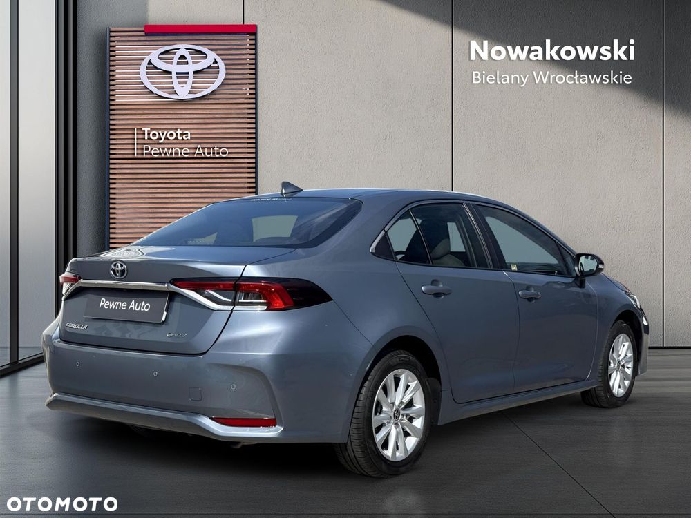 Toyota Corolla 1.8 Hybrid Comfort - 29