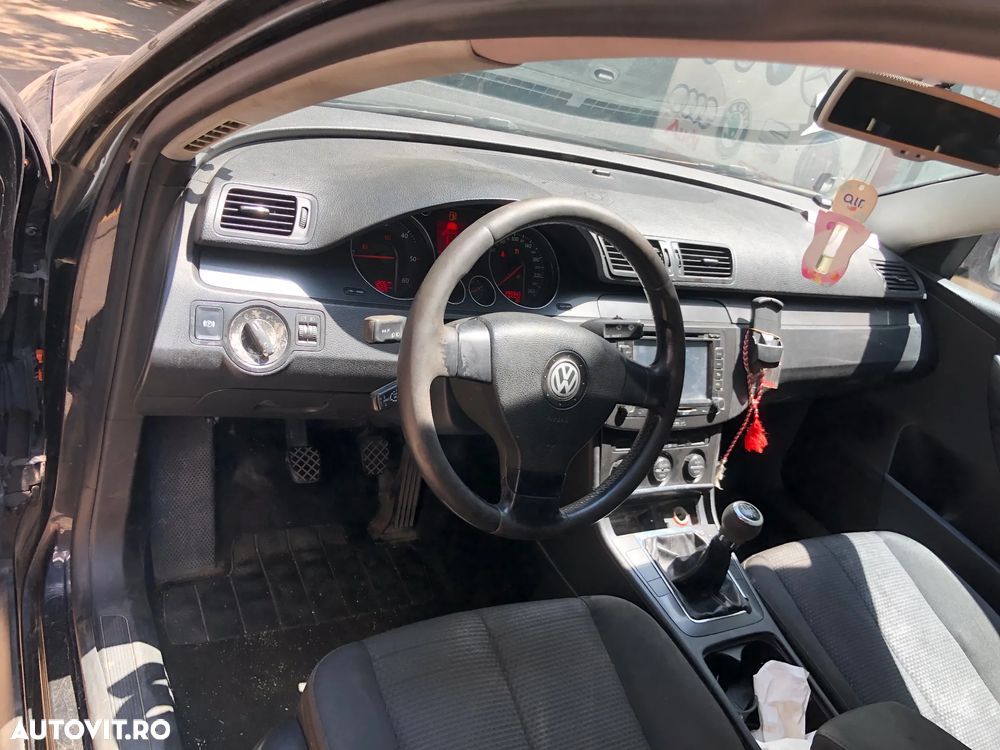 Dezmembrez VW Volkswagen Passat B6 berlina negru BLS - 8