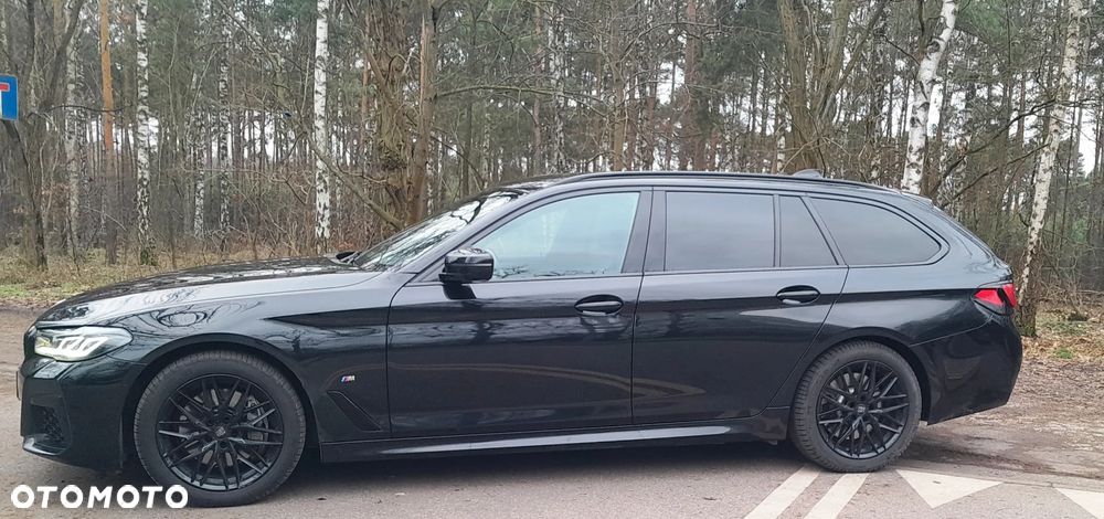 BMW Seria 5 540d xDrive mHEV M Sport sport - 3