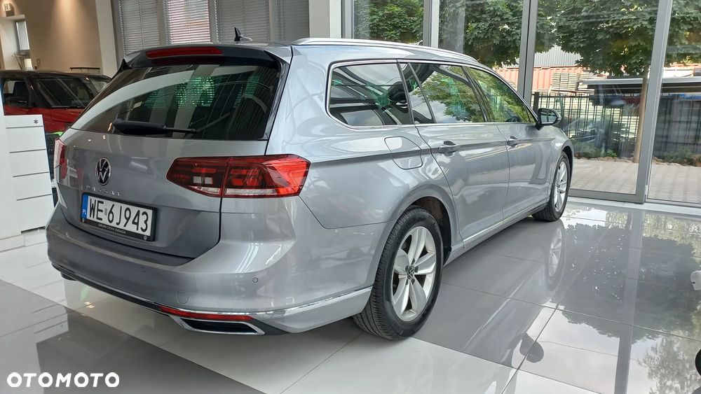 Volkswagen Passat 2.0 TSI Elegance DSG - 11
