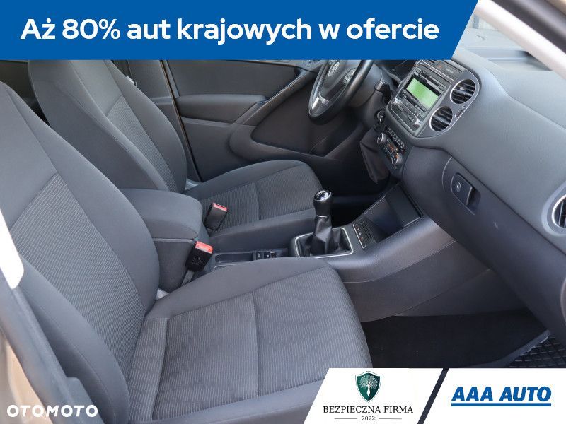 Volkswagen Tiguan - 10