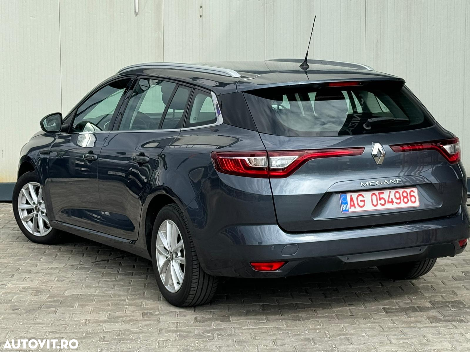 Renault Megane BLUE dCi 115 EDC LIMITED - 4