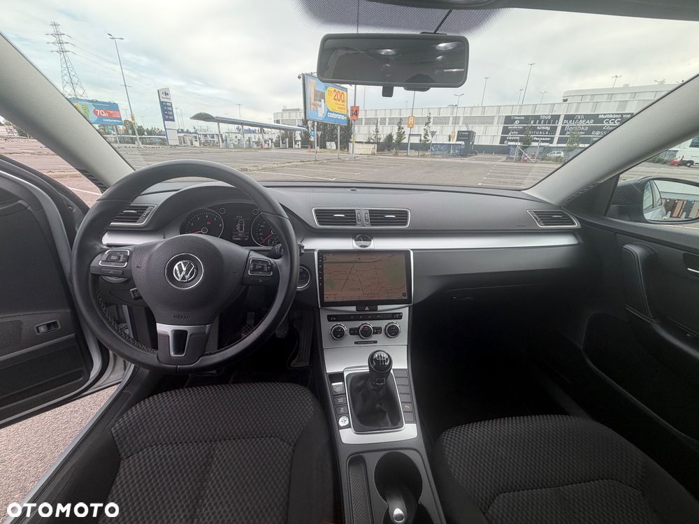 Volkswagen Passat 1.8 TSI Trendline - 10