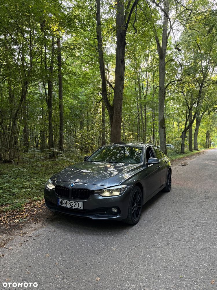 BMW Seria 3 320i Edition Luxury Line Purity - 2