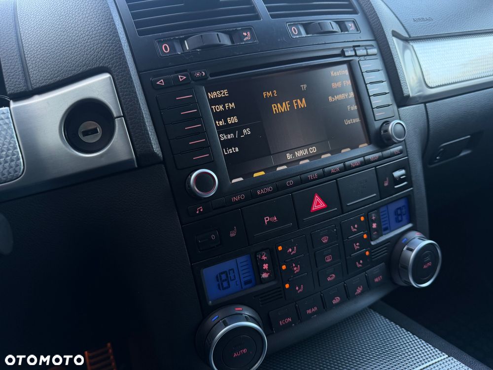 Volkswagen Touareg - 10