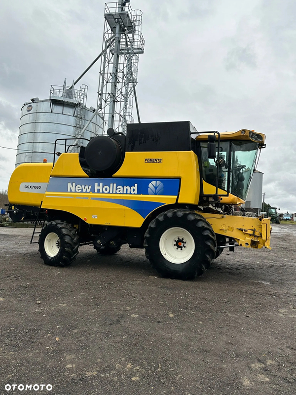 New Holland CSX 7060