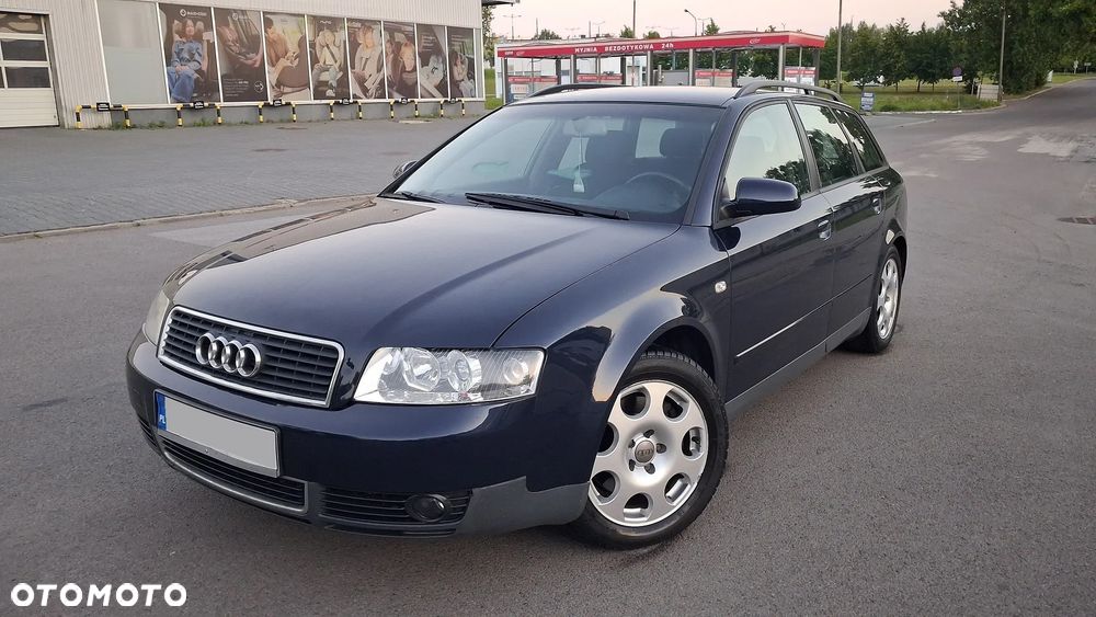 Audi A4 Avant - 1