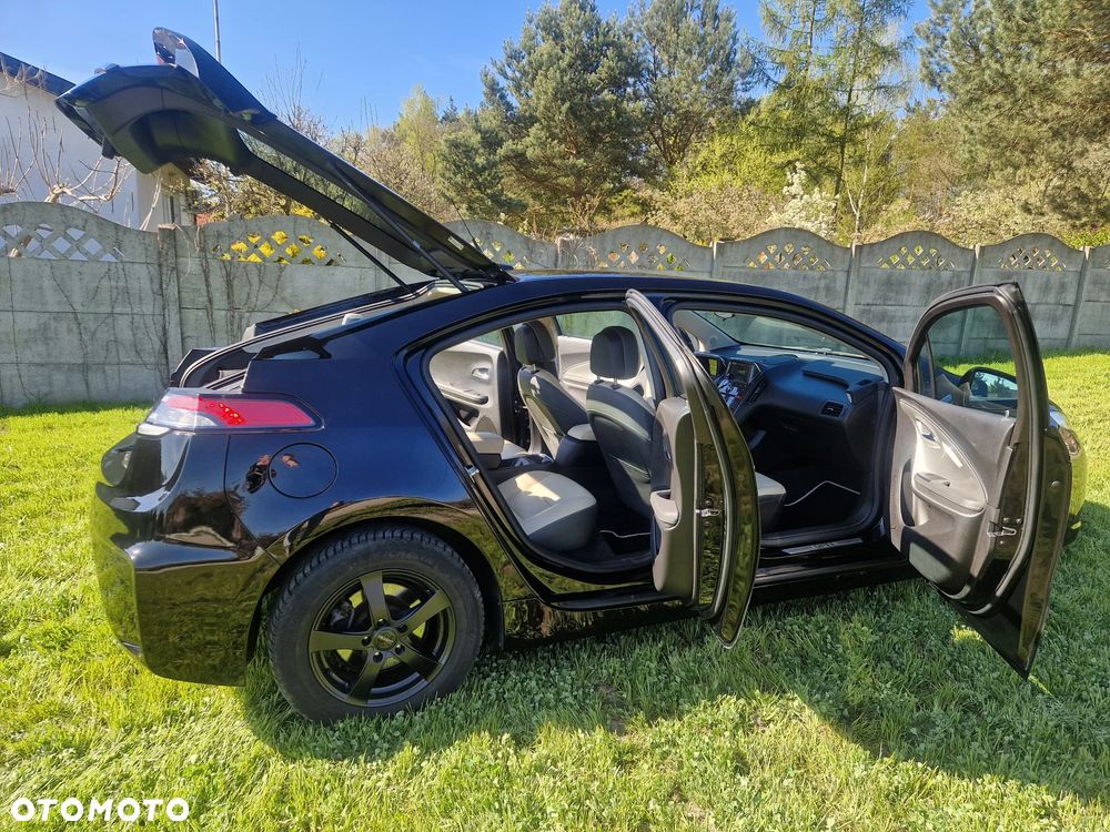 Opel Ampera - 13