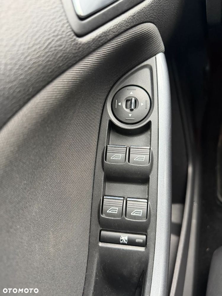 Ford Focus 1.6 EcoBoost Titanium - 15