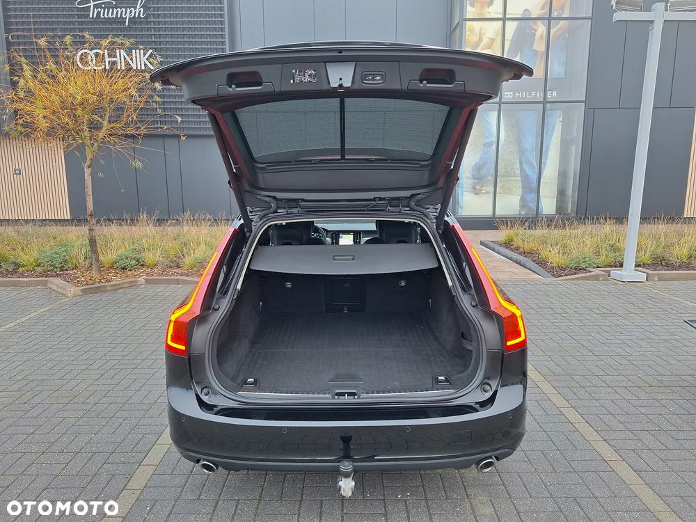 Volvo V90 D4 Momentum Pro - 12