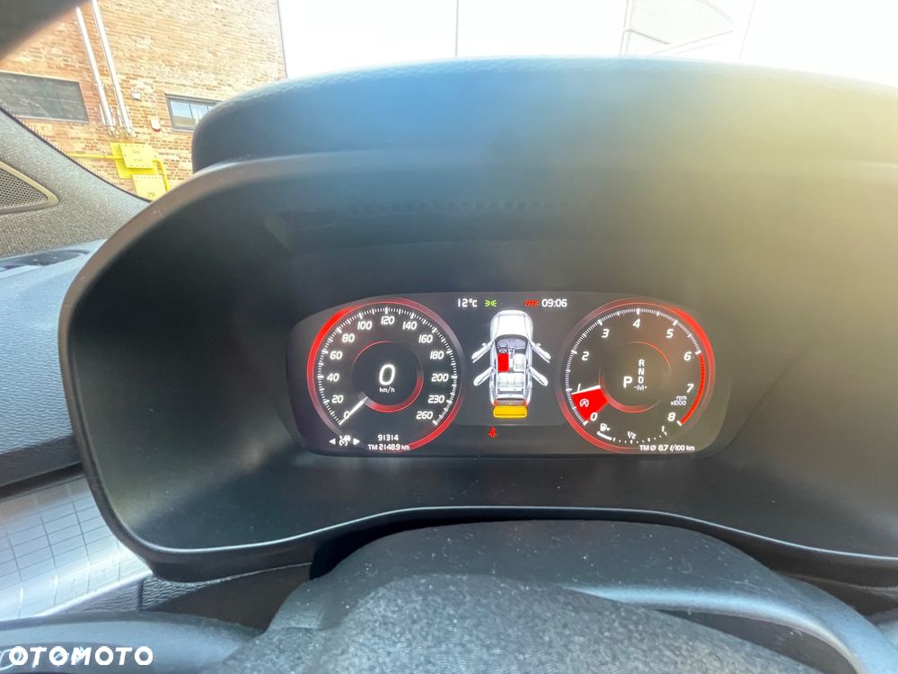 Volvo XC 40 - 20