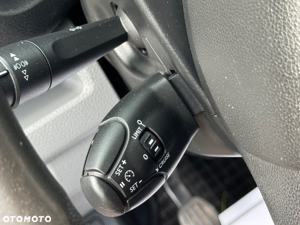 Citroën SpaceTourer 1.6 BlueHDi M Business - 27