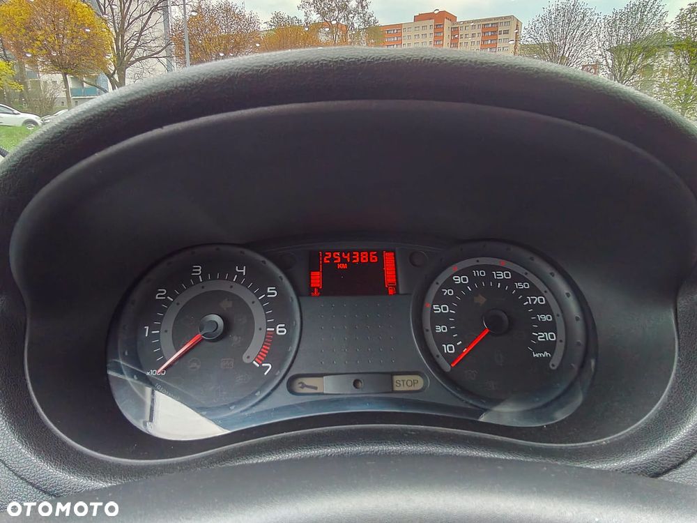Renault Clio 1.2 16V Tech Run - 13