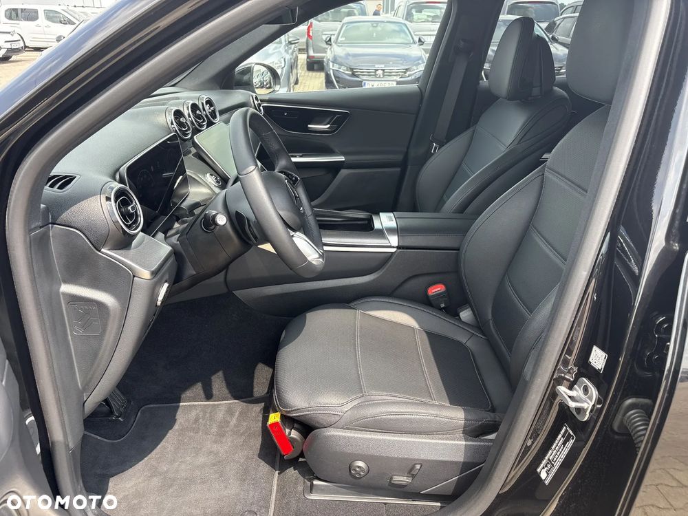 Mercedes-Benz GLC 300 e PHEV 4-Matic Avantgarde - 10