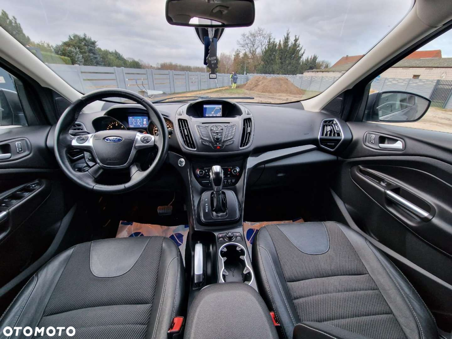 Ford Kuga - 23