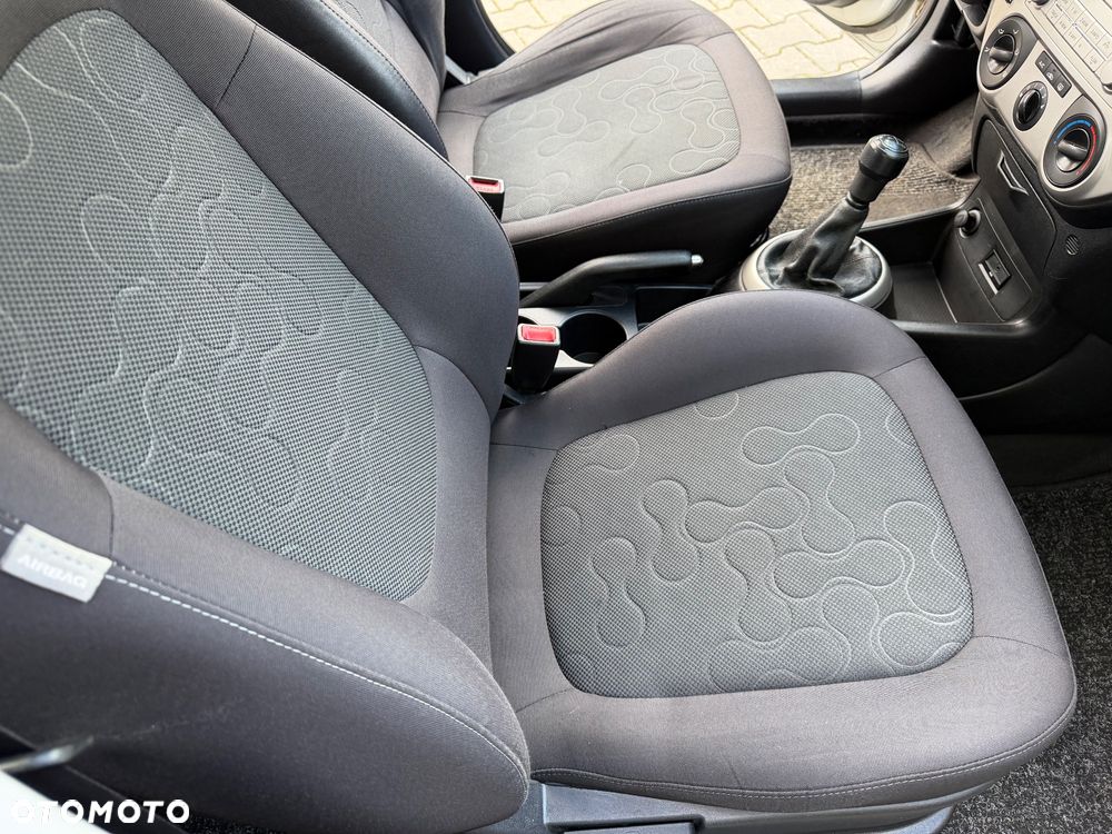 Hyundai i20 - 17
