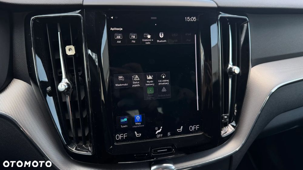 Volvo XC 60 T5 GPF AWD R-Design - 27