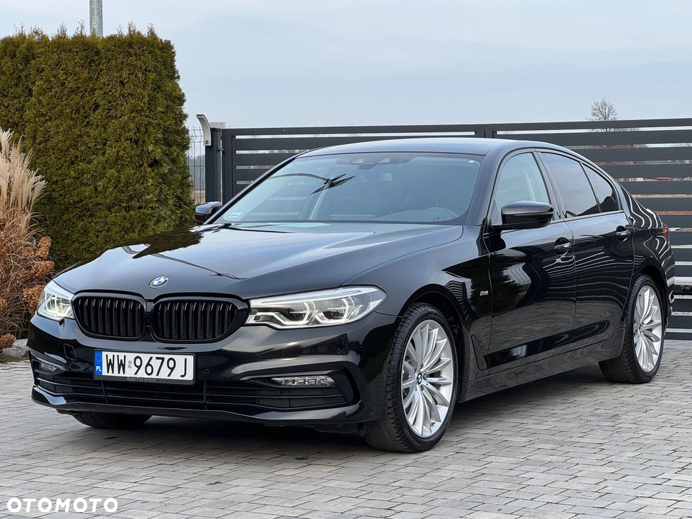 BMW Seria 5 520d Sport Line - 2