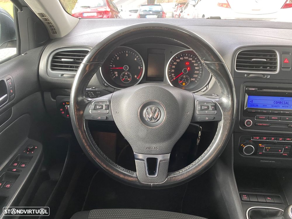 VW Golf Variant 1.6 TDi Confortline - 16