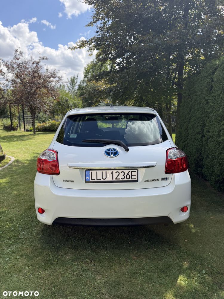 Toyota Auris 1.8 HSD Luna - 2
