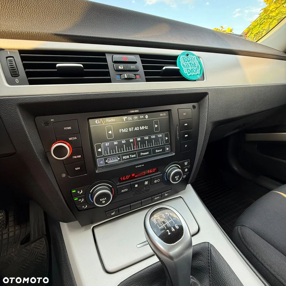 BMW Seria 3 318i Edition Exclusive - 5