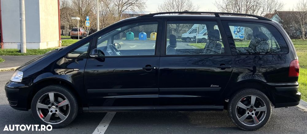 Volkswagen Sharan 1.9 TDI Exclusive Edition - 6