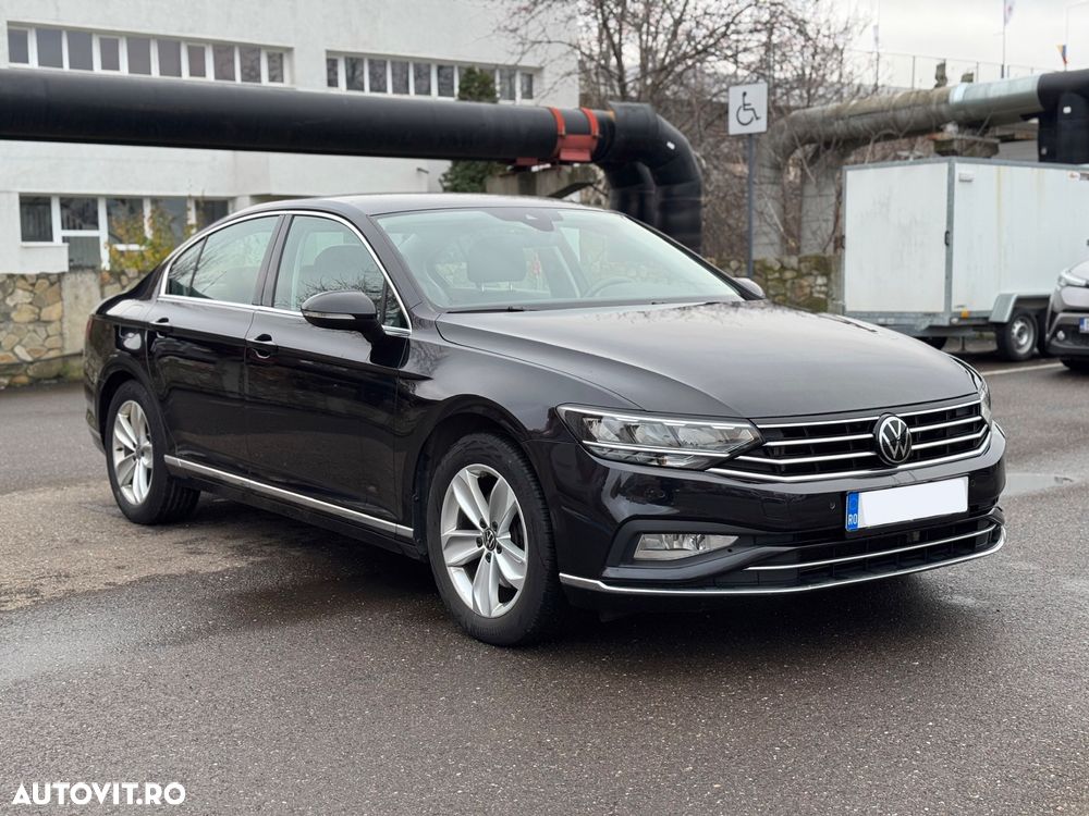 Volkswagen Passat 2.0 TDI DSG Highline - 9