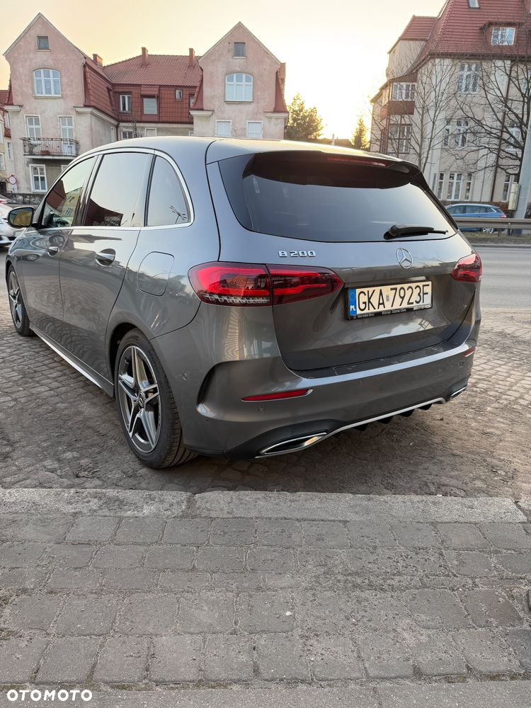 Mercedes-Benz Klasa B 200 AMG Line 7G-DCT - 11
