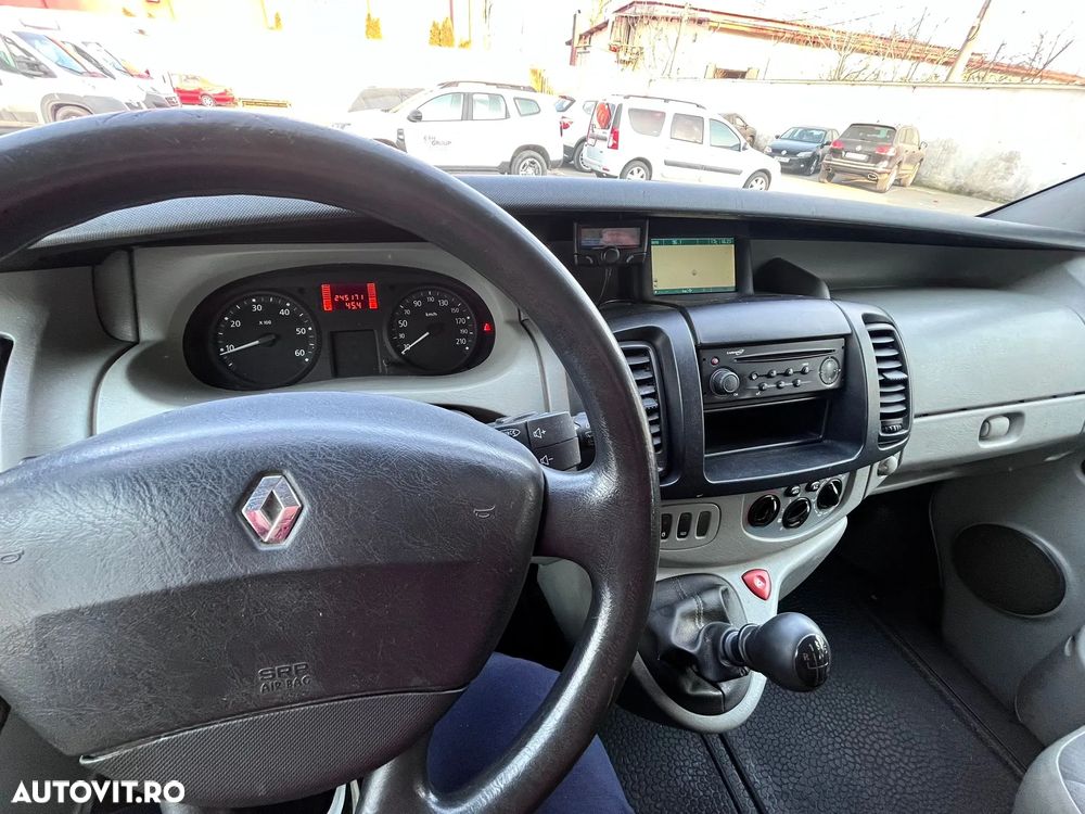 Renault trafic - 11