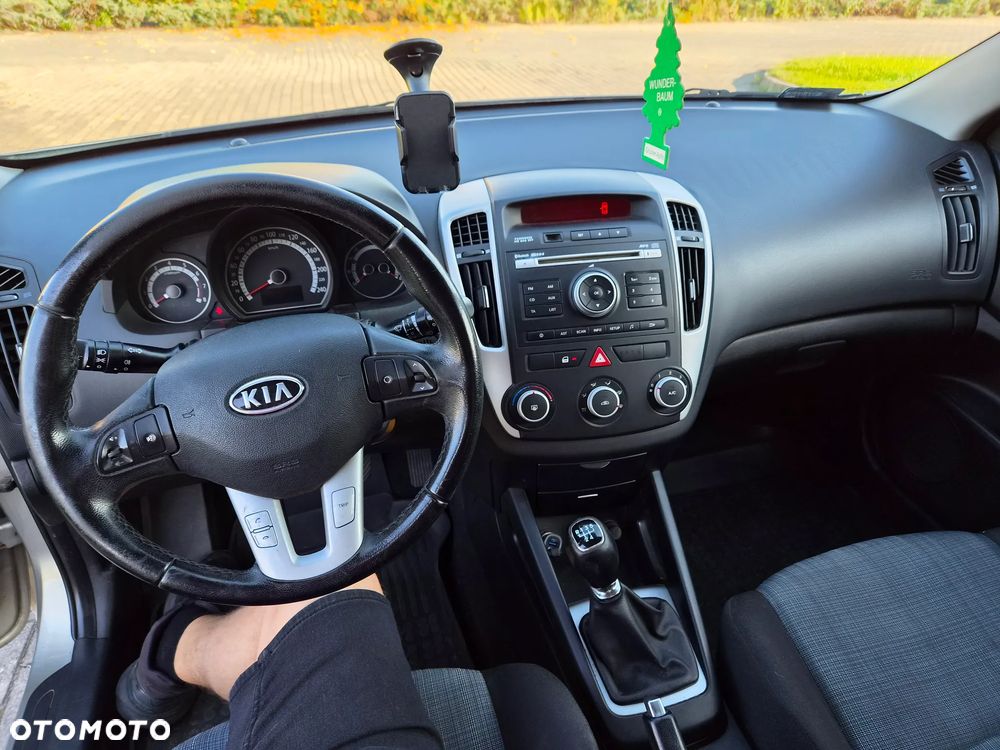 Kia ProCeed 1.6 Optimum + - 8