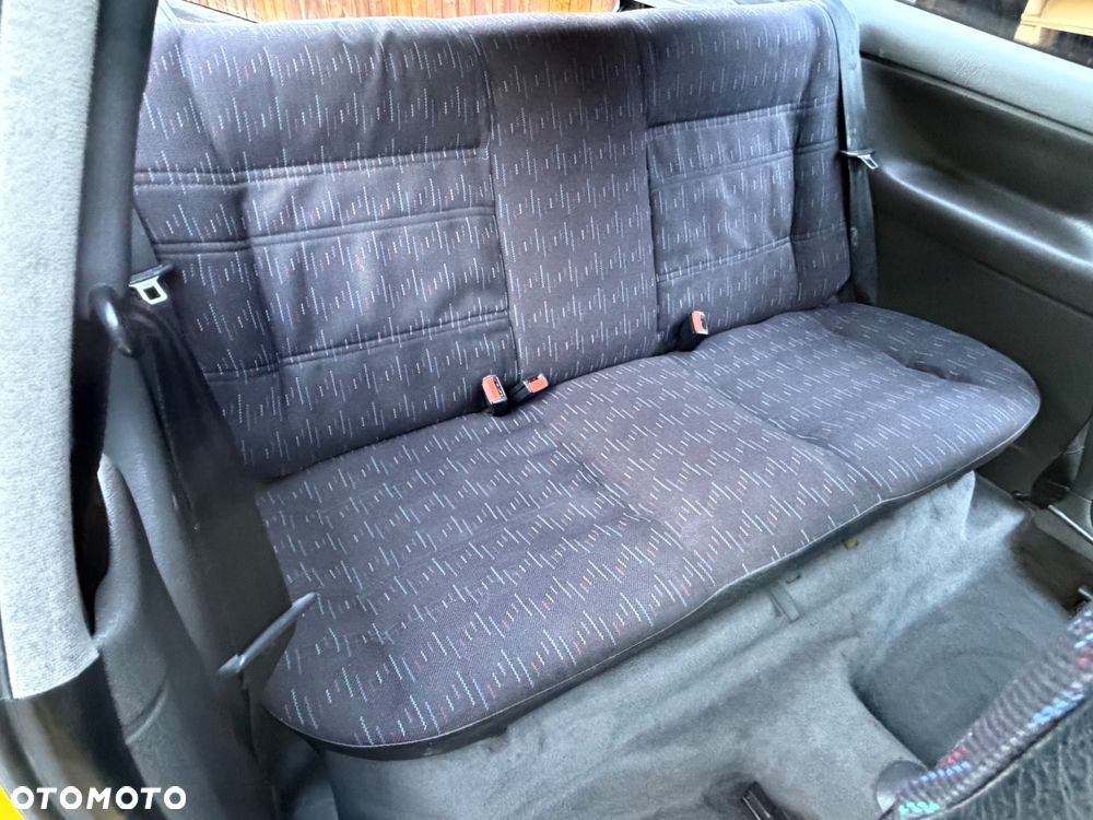 Volkswagen Polo 60 SDI - 27