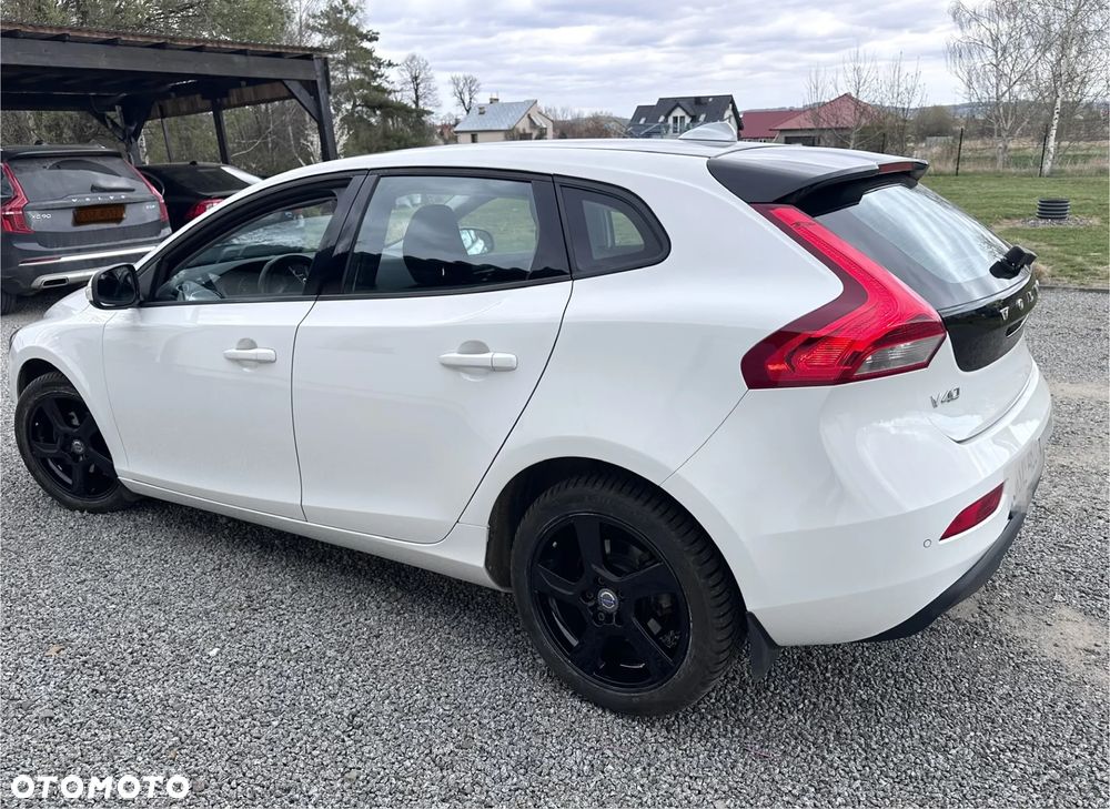 Volvo V40 D2 Kinetic - 15