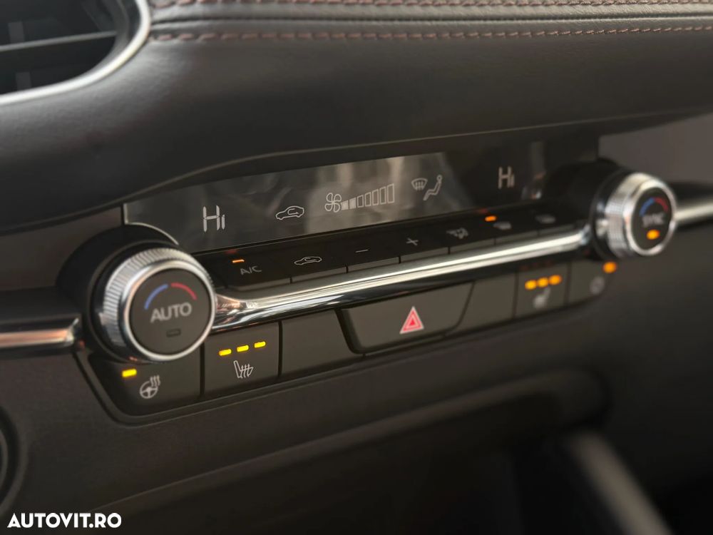 Mazda 3 e-SKYACTIV-G 140 M HYBRID Aut. CENTRE-LINE - 19